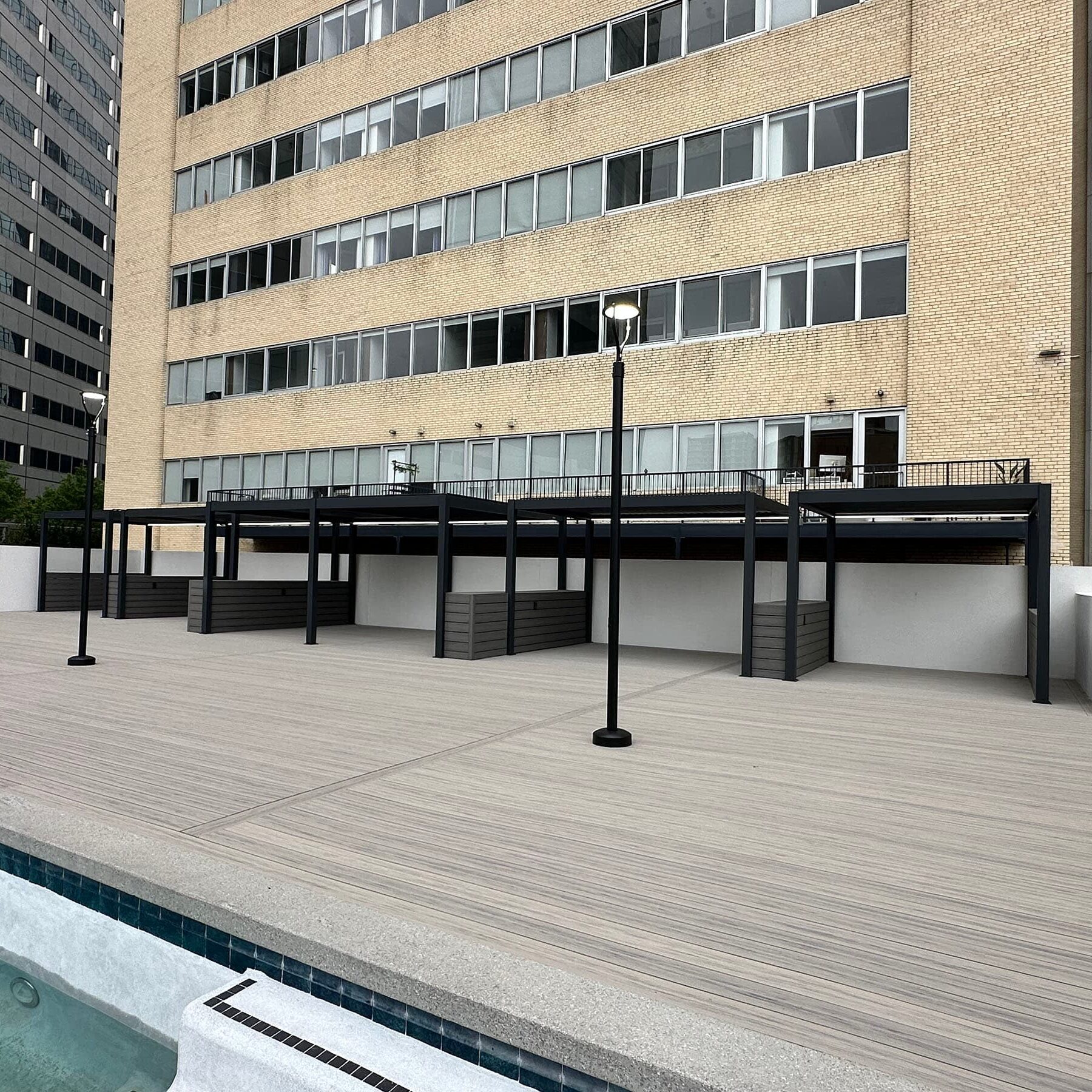 Mosaic Dallas: Rooftop Pool Deck